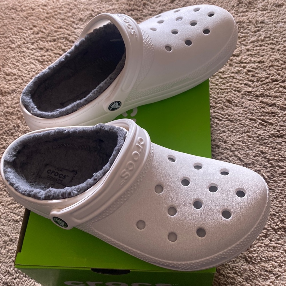 Classic Fuzzy Lined Clog White Crocs - image 4